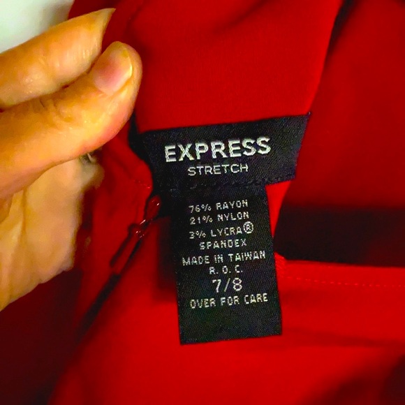 Classy and Alluring Hourglass Deep Red Retro Long Dress - Picture 4 of 4